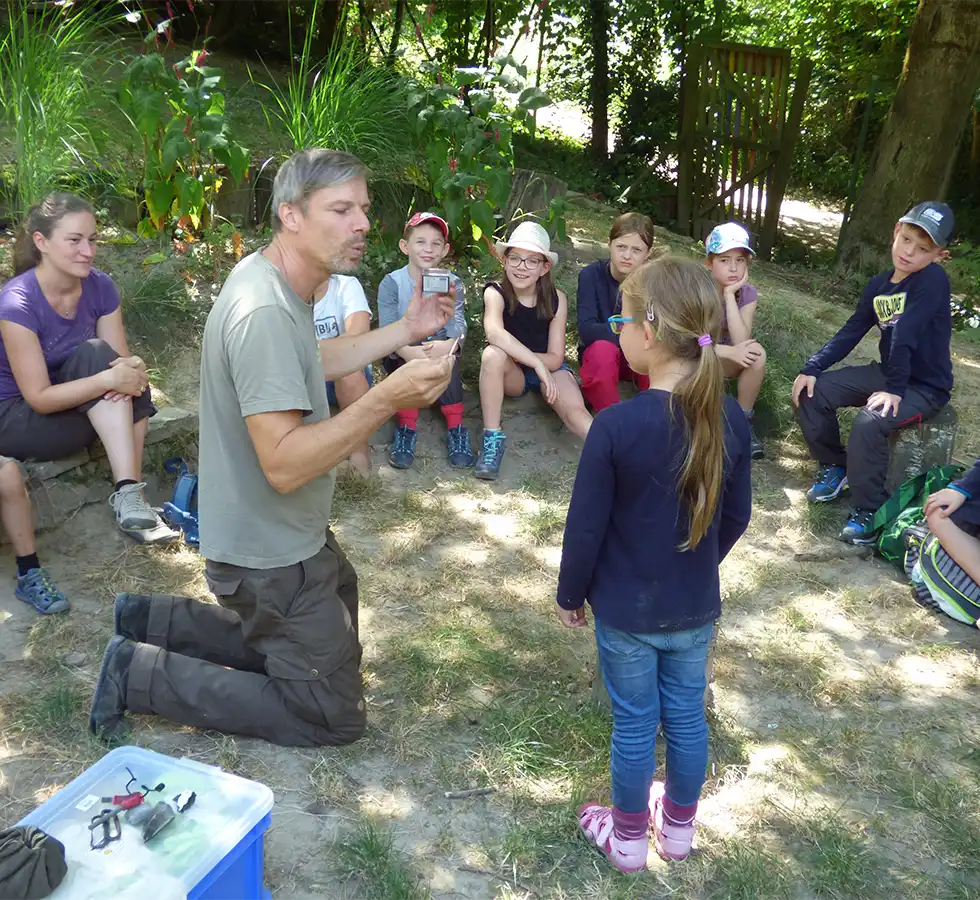 Wildnisschule-Wildnispädagogik-Ferienprogramme-Kindergeburtstage-wald-Waldtag-schule-Wildklang-Naturfreunde-Bruchsal-01